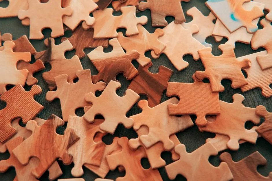 How to Buy a Jigsaw Puzzle: The Complete Guide to Piece Count, Cut, and Print Quality